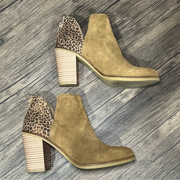 DV8 Dolce Vita Women's Brown And Animal print Heels Back Zipper Suede Booties - Picture 2 of 12
